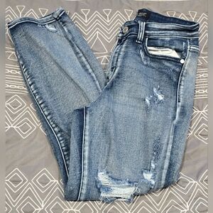 Judy Blue High Waisted Distressed Boyfriend Fit Jeans Size 3/26